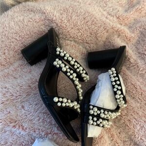 Elegant Black Pearl-Embellished Women's Heels